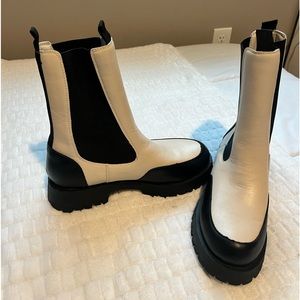 New boots for sale